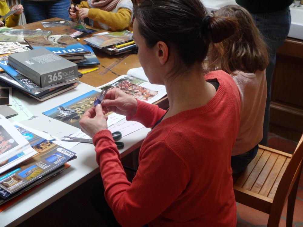 Atelier famille"Collage postal"
