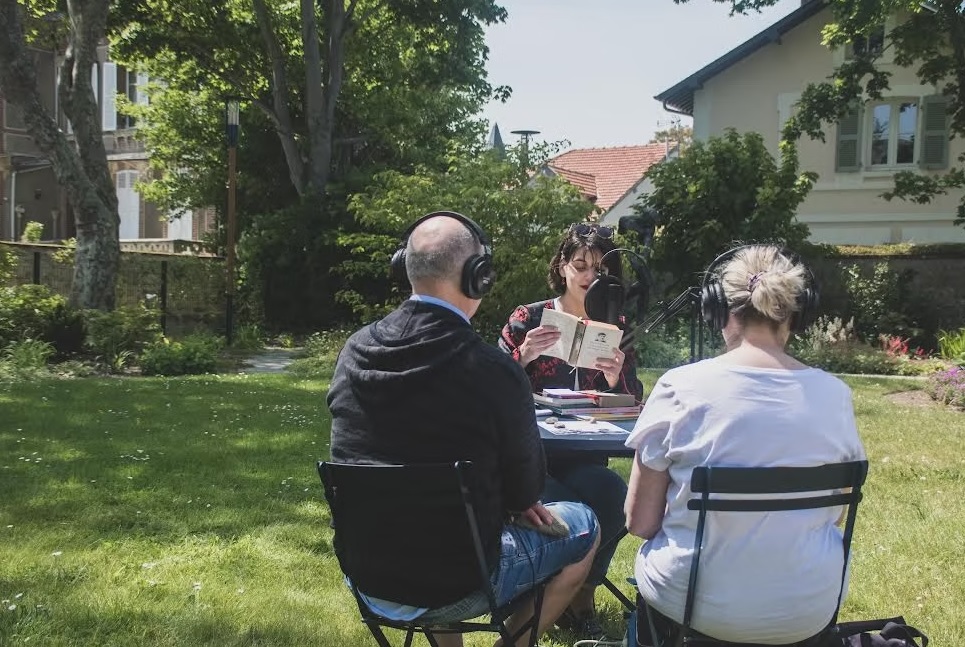 Bar à lectures par la compagnie Les Écriés