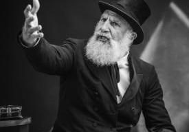 Victor Hugo, un géant dans un siècle Par Pierre Jouvencel, Compagnie Elégie