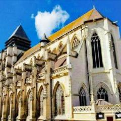 Les Dominicaines : animations pédagogiques autour de l'Eglise Saint Michel de Pont-L'Evêque