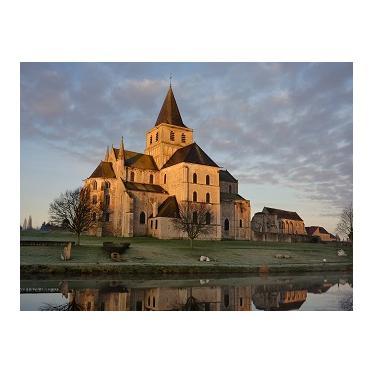 Le rôle des abbayes au Moyen-Âge et la vie dans une abbaye