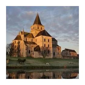 Le rôle des abbayes au Moyen-Âge et la vie dans une abbaye